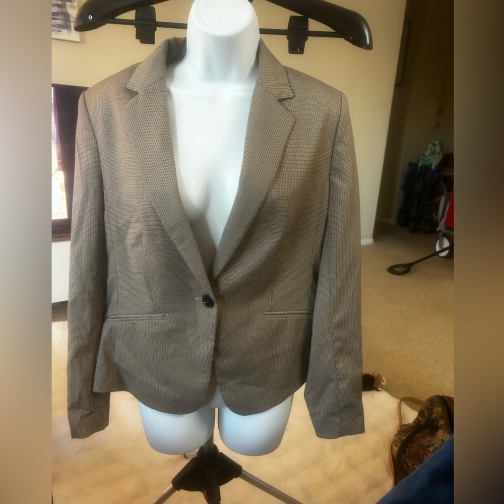 Pick 5 Women's Tan Blazer